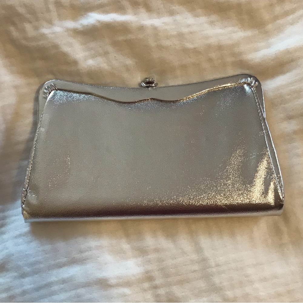 Women’s Silver Clutch with Chain